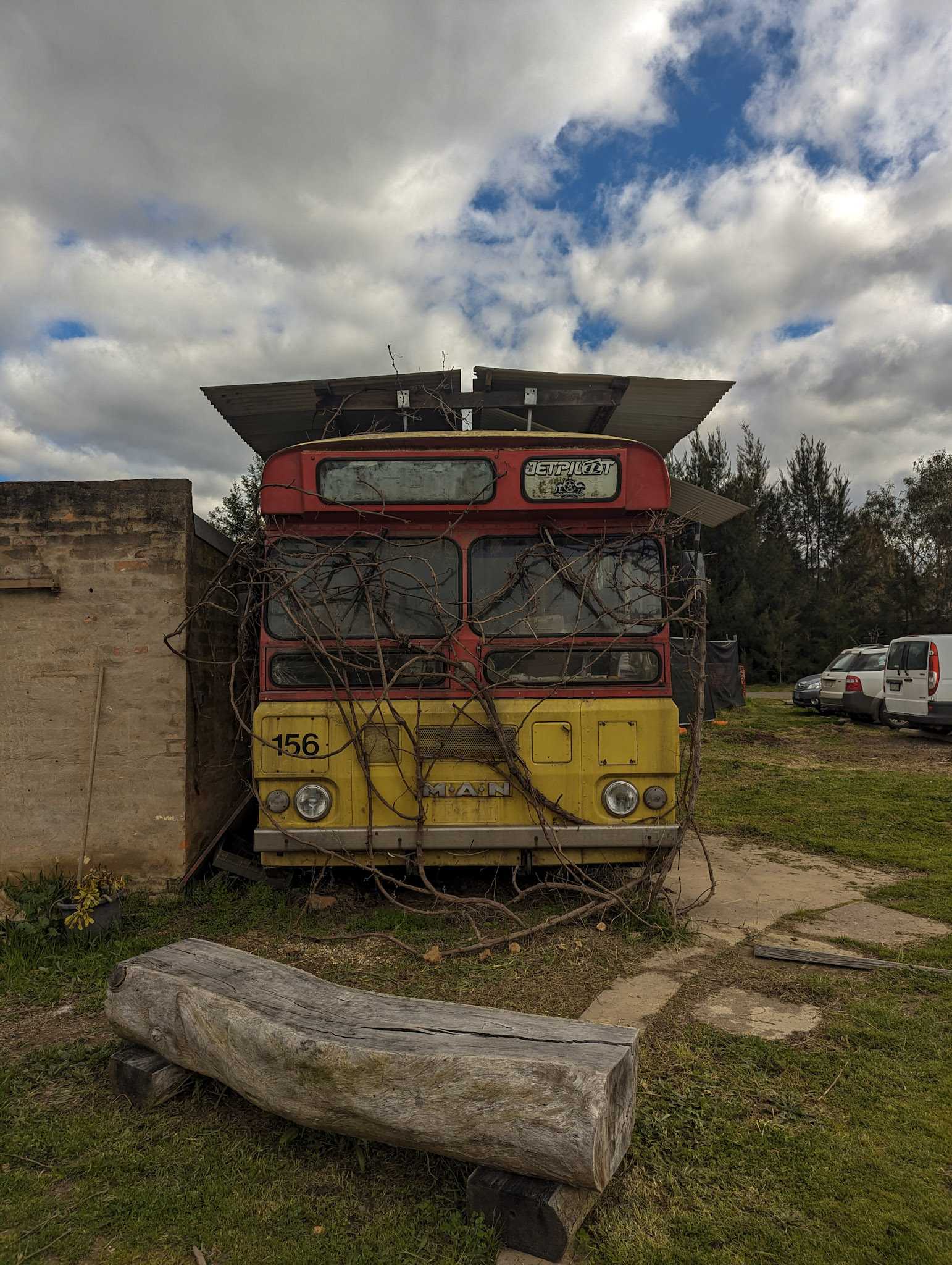 Old house bus